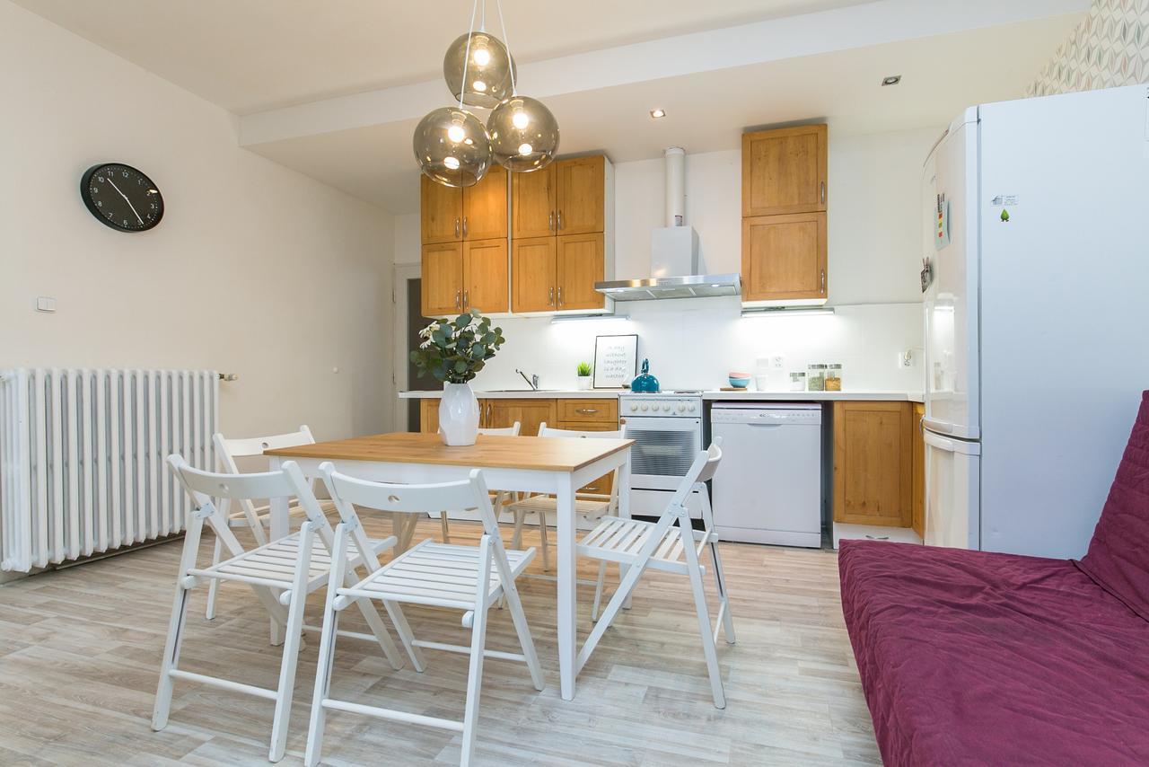 Apartments Ve Smeckach 27 Прага Экстерьер фото