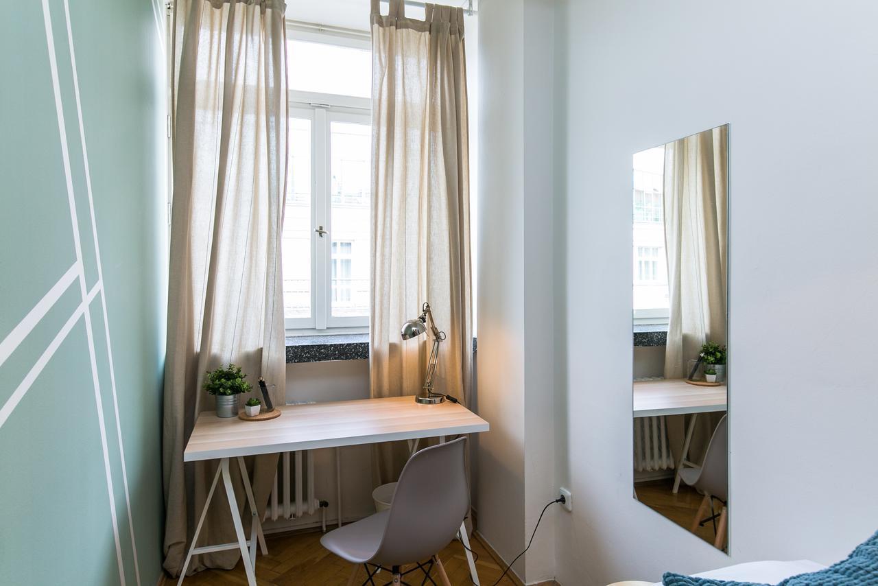 Apartments Ve Smeckach 27 Прага Экстерьер фото